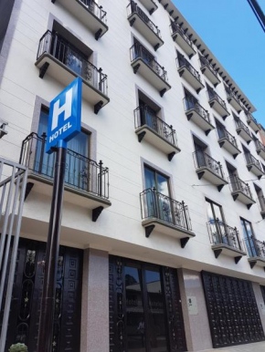 Гостиница Hotel Bogota Group Teatro La Castellana Inn  Богота